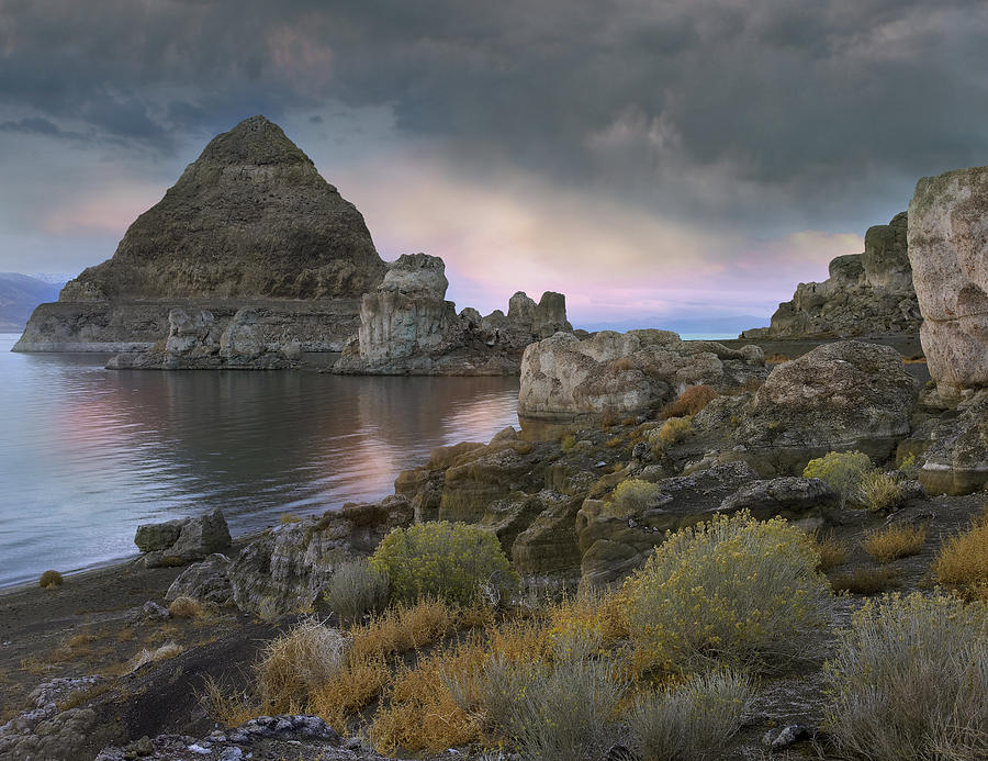 Pyramid Lake Nevada Photograph by Tim Fitzharris
