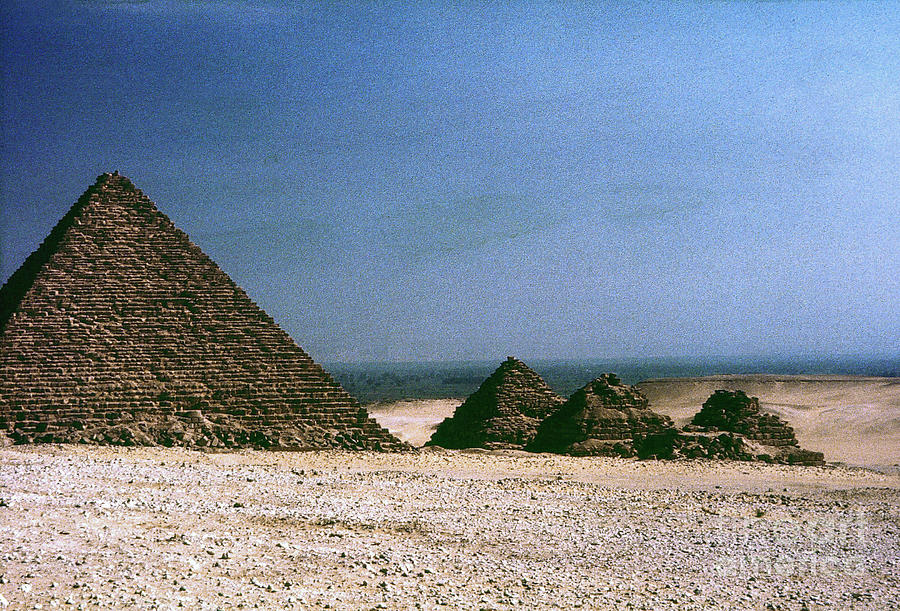 Pyramid Of Mykerinos Photograph by Granger