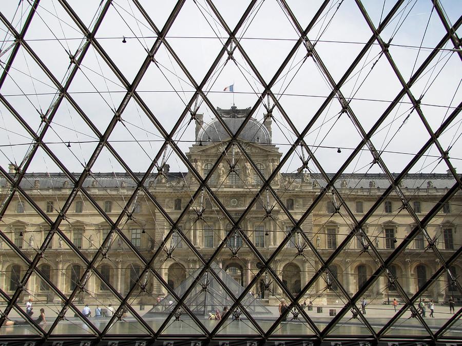 Pyramide du Louvre Photograph by Keith Stokes