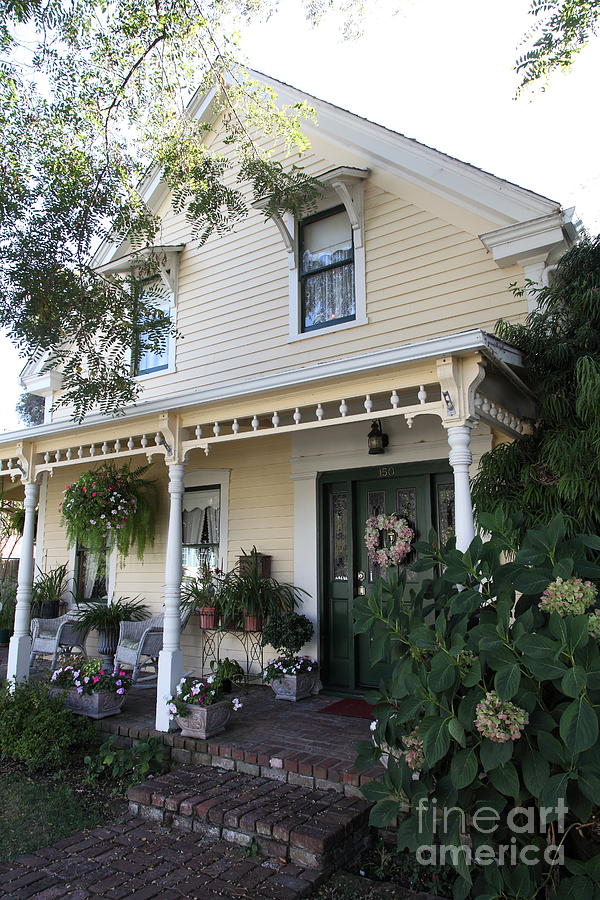 Quaint House Architecture - Benicia California - 5d18794 Photograph by ...