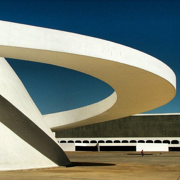 Rampas Curvas Do Niemeyer #brasília Photograph by Gogliardo Maragno ...