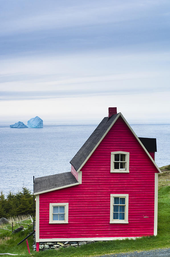 Red Cabin With Icebergs Photograph by David Nunuk