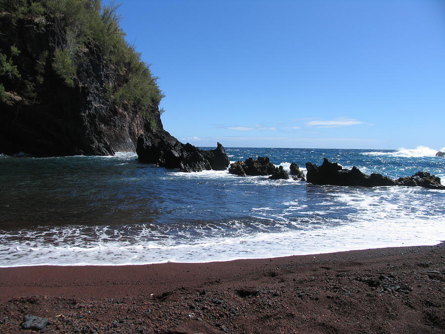 Red Sand Beach Photograph by Mark Norman