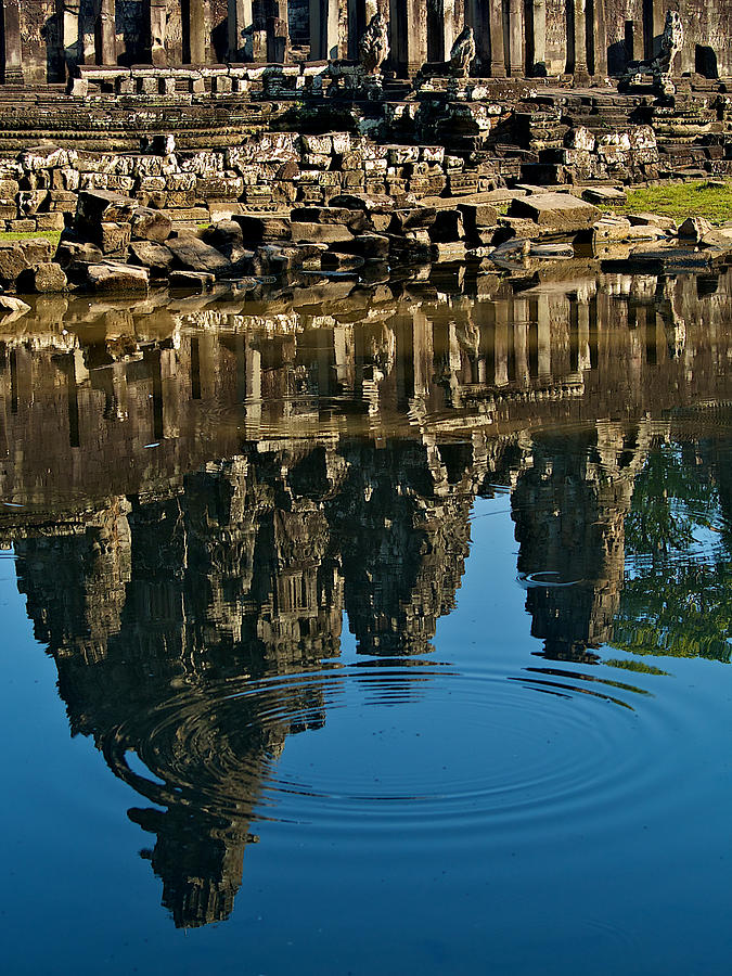 Reflection of History Photograph by Arj Munoz