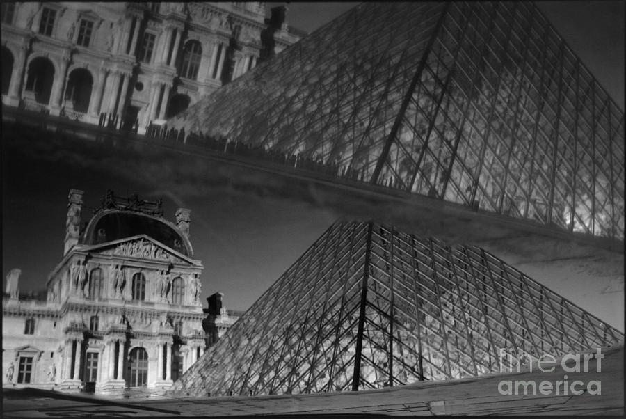 Musee Du Louvre Photograph - Reflection of the Louvre by Aldo Cervato Musee Du Louvre Photograph - Reflection of the Louvre by Aldo Cervato