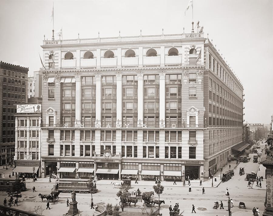 R.h. Macy And Company Department Store Photograph by Everett - Fine Art ...