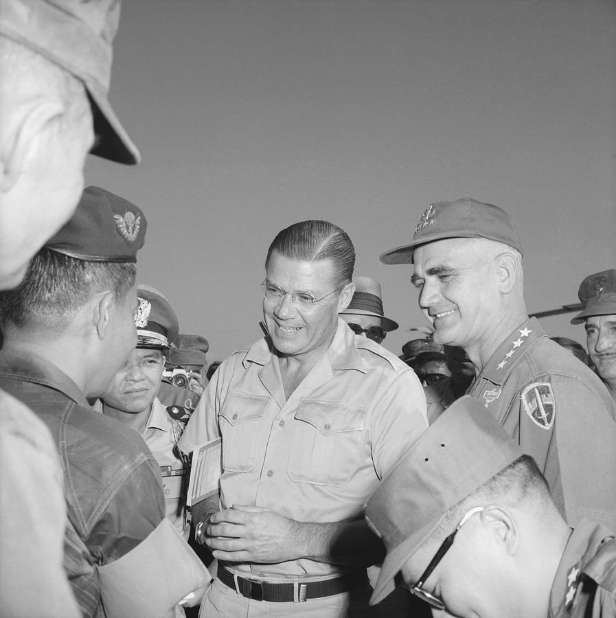 Robert Mcnamara And General Photograph by Everett | Fine Art America