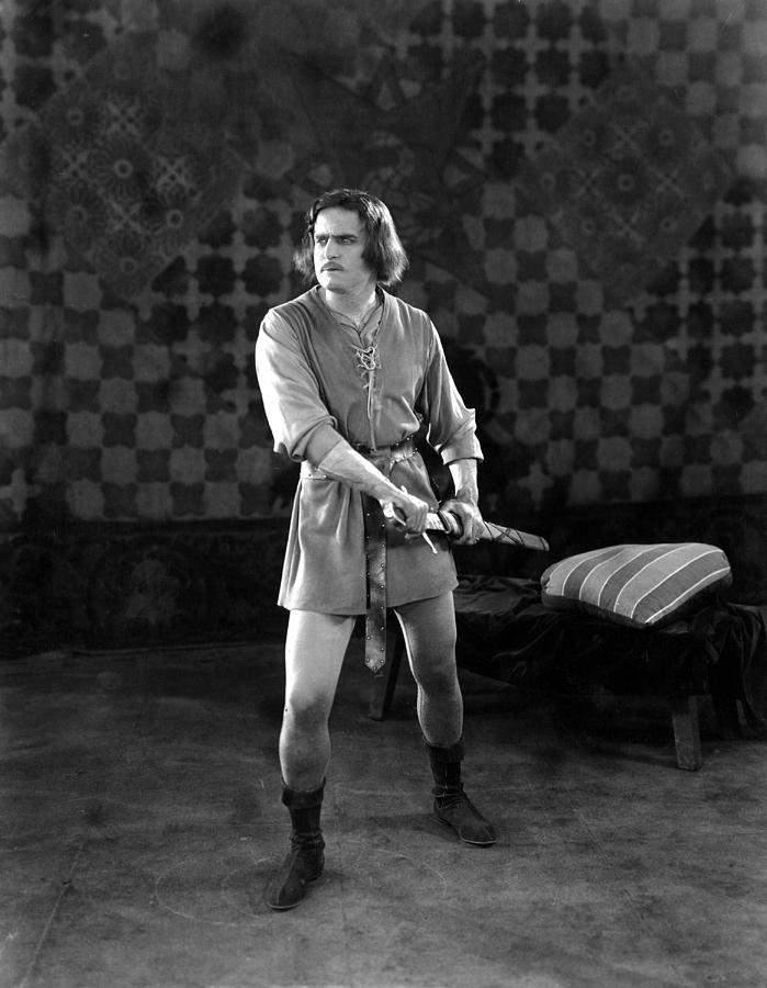 Robin Hood, Douglas Fairbanks, Sr Photograph by Everett