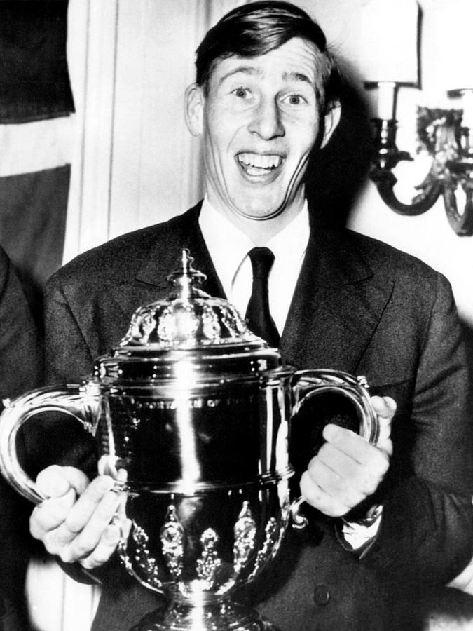 Roger Bannister, The First Person Photograph by Everett - Fine Art America