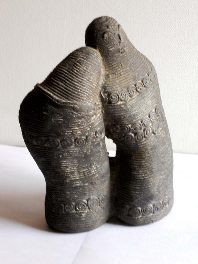 Romantic Couple Sculpture by Manish Verma Romantic Couple Sculpture by Manish Verma
