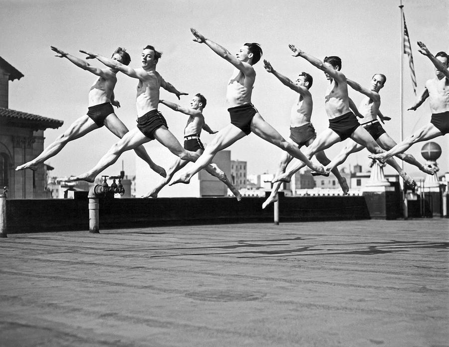 Rooftop Dancers In New York Photograph by Underwood Archives