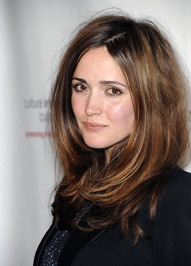 Rose Byrne At Arrivals For Us-ireland Photograph by Everett