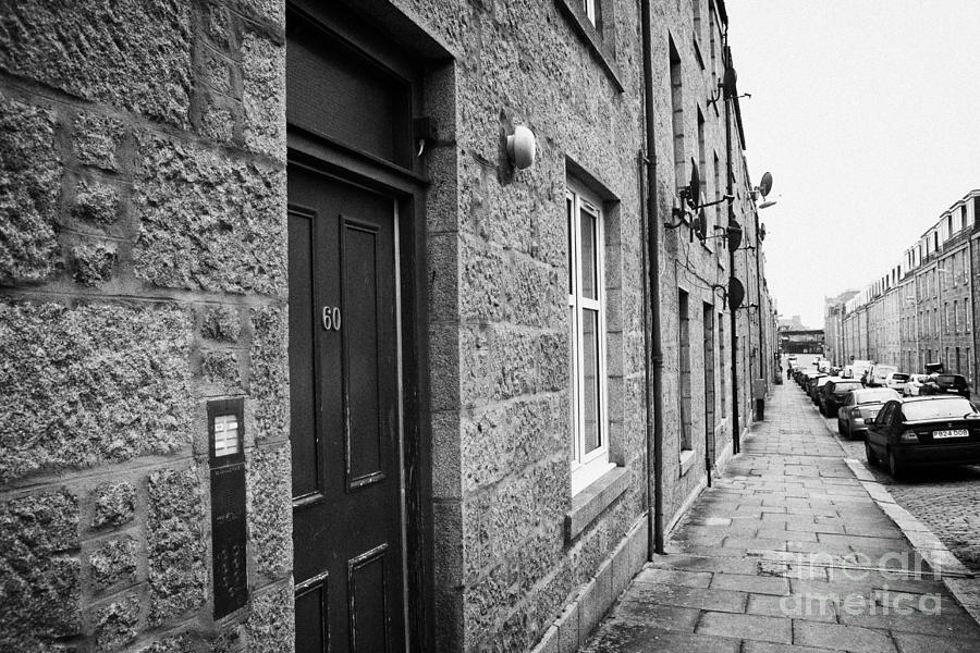Rows Of Granite Terraced Tenement Houses Aberdeen Scotland ...