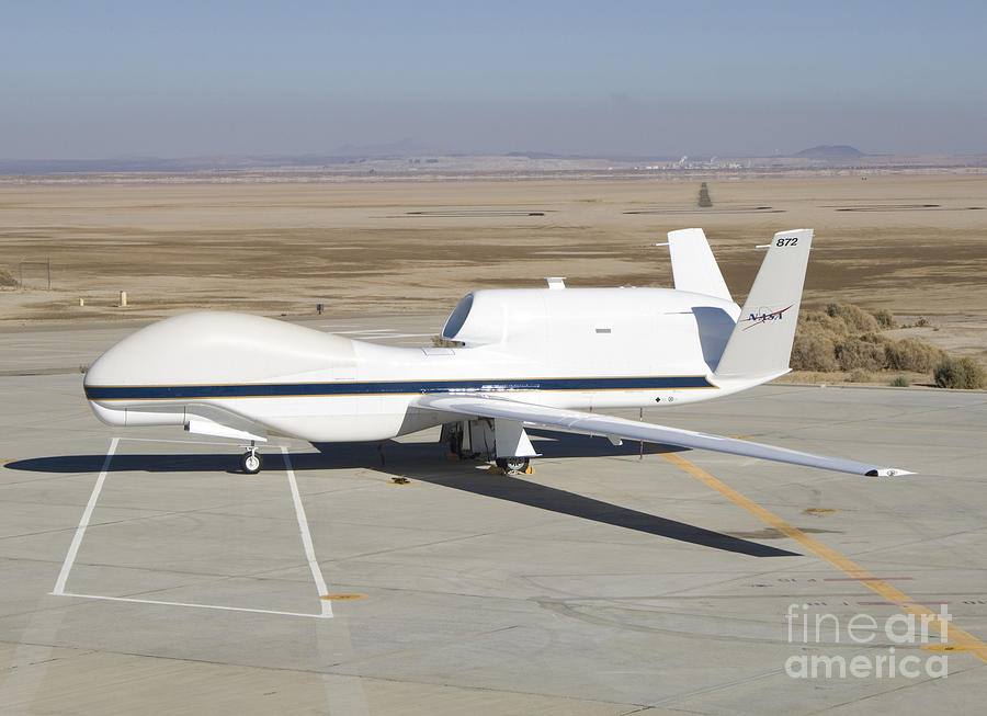 Rq-4 Global Hawk Aircraft Photograph by Photo Researchers