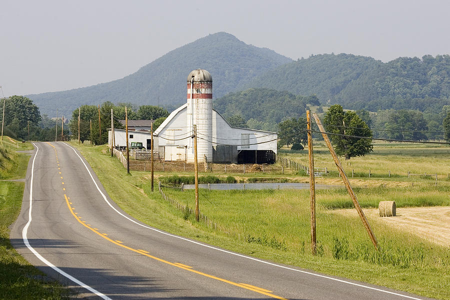 Rural Road And Barn Photograph by Skip Brown