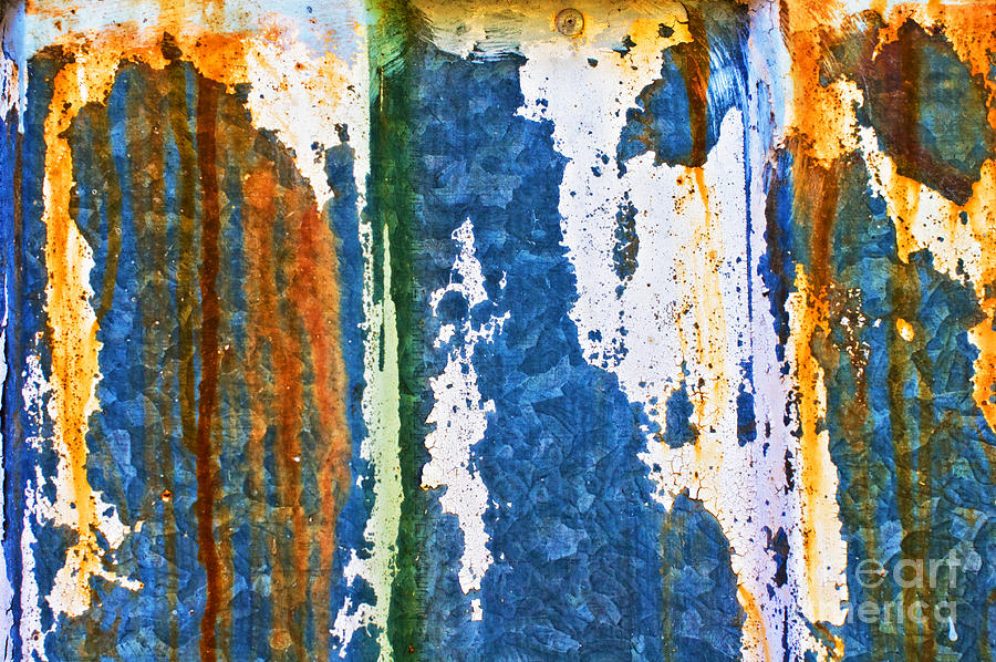 Abstract Photograph - Rust and drips by Silvia Ganora