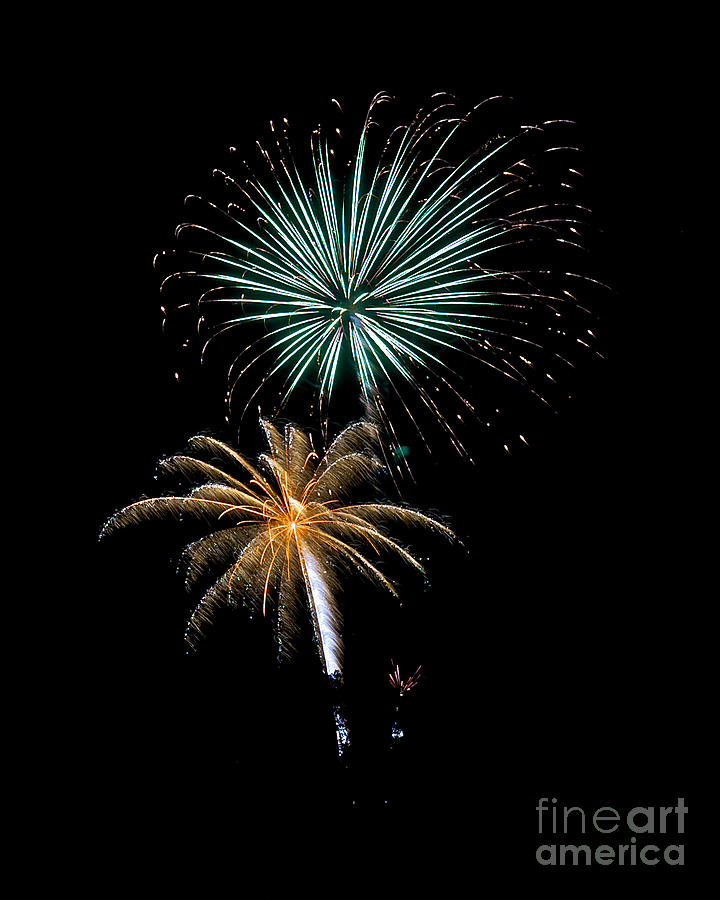 RVR Fireworks 104 Photograph by Mark Dodd