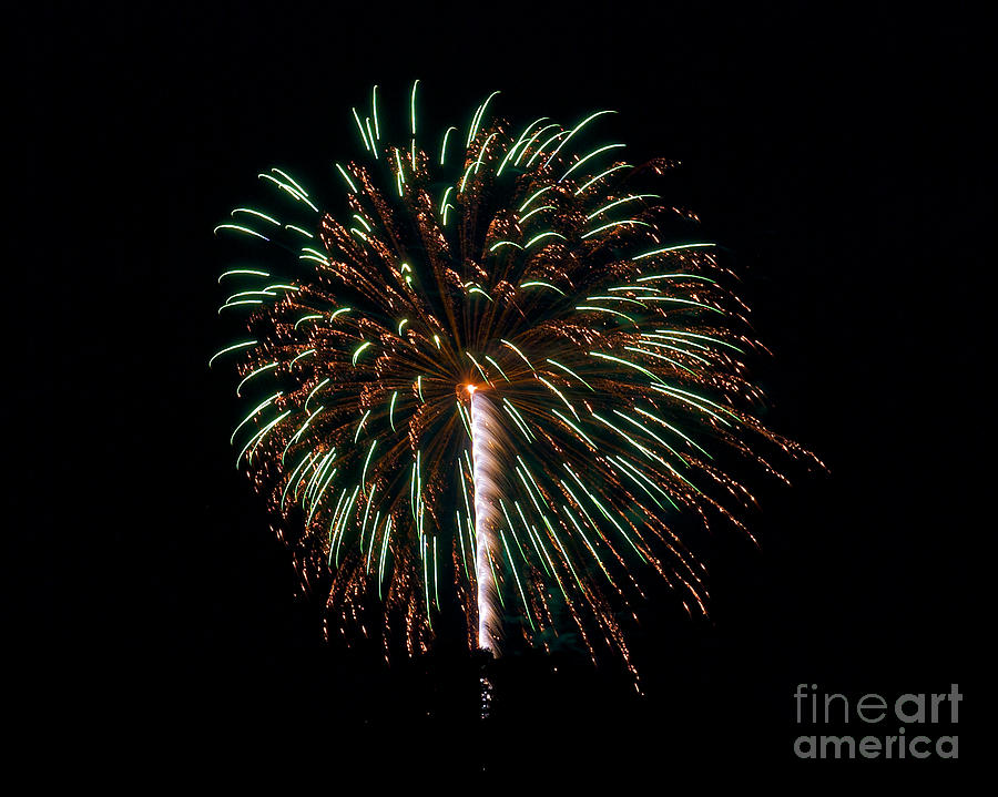 RVR Fireworks 121 Photograph by Mark Dodd
