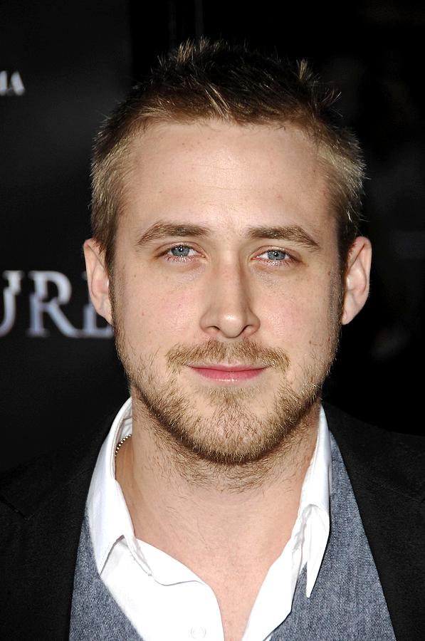 Ryan Gosling Photograph - Ryan Gosling At Arrivals For Fracture by Everett