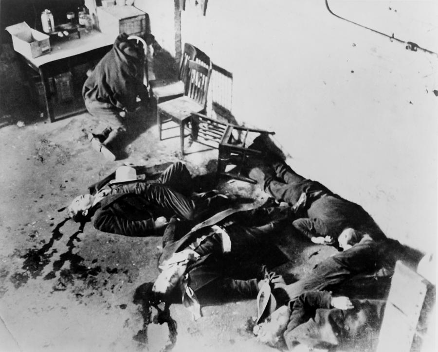 The Valentine's Day Massacre of 1929, linked to Al Capone, left 7