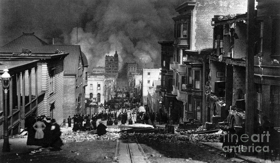 San Francisco Photograph - San Francisco Burning After 1906 by Science Source