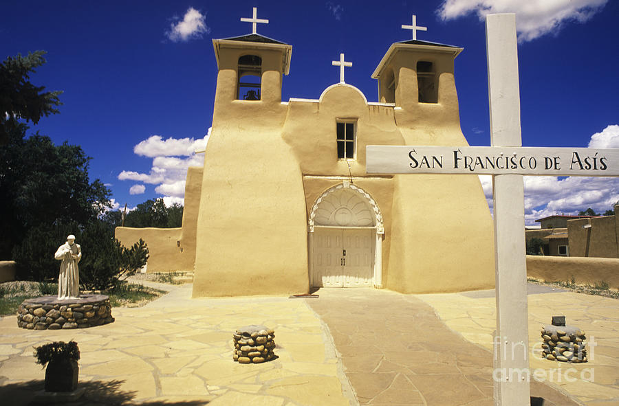 San Francisco De Asis Taos New Mexico Photograph by Bob Christopher