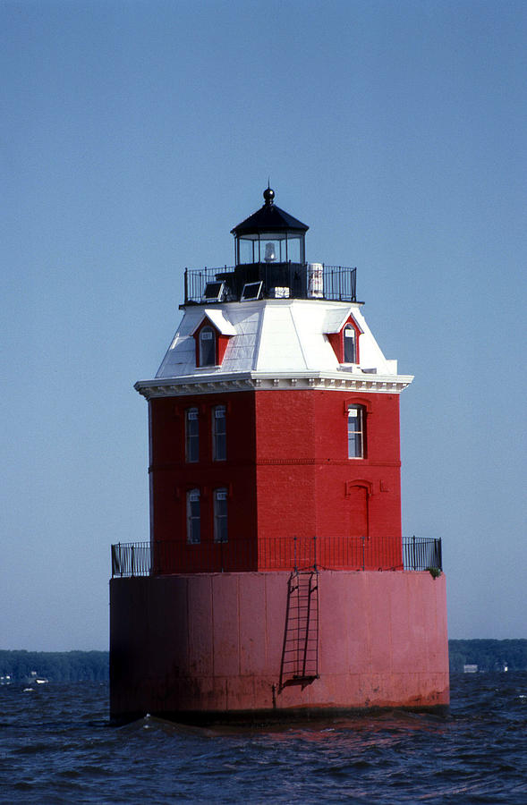 Sandy Point Lighthouse Photograph by Skip Willits Fine Art America