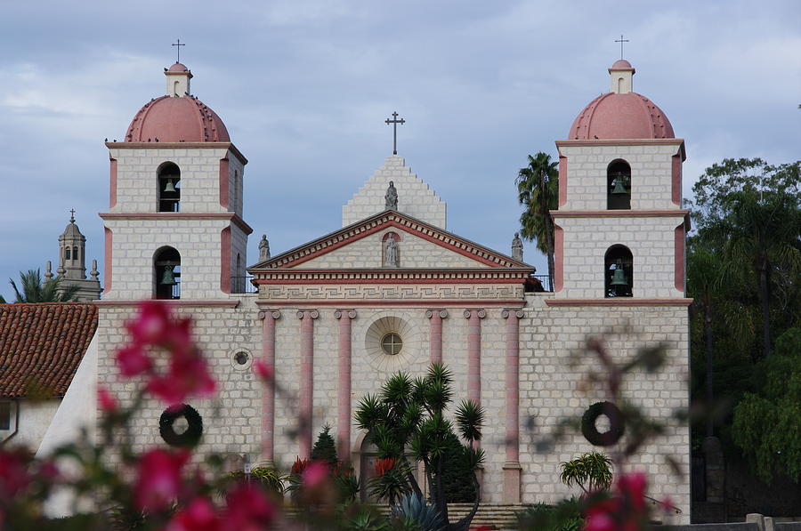 Santa Barbara Mission Photograph by Jeff Lowe