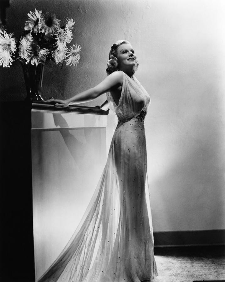 Saratoga, Jean Harlow, In A Gown Photograph by Everett - Fine Art America
