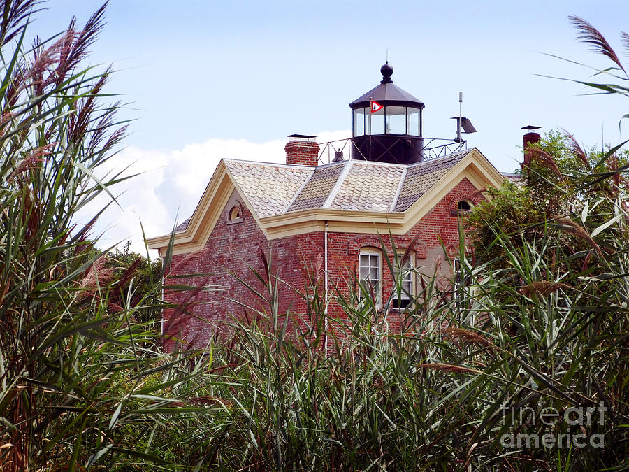 Saugerties Lighthouse Photograph Photograph by Kristen Fox