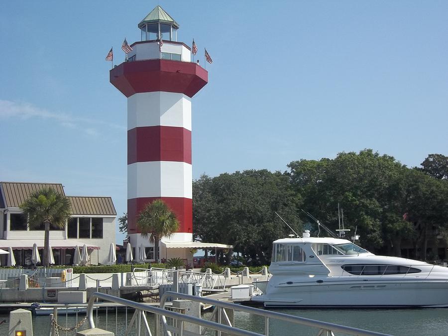 Sea Pines Lighthouse Photograph by Alfredo Ruiz Diaz