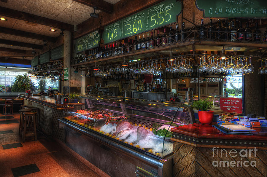 Seafood Bar Photograph by Yhun Suarez