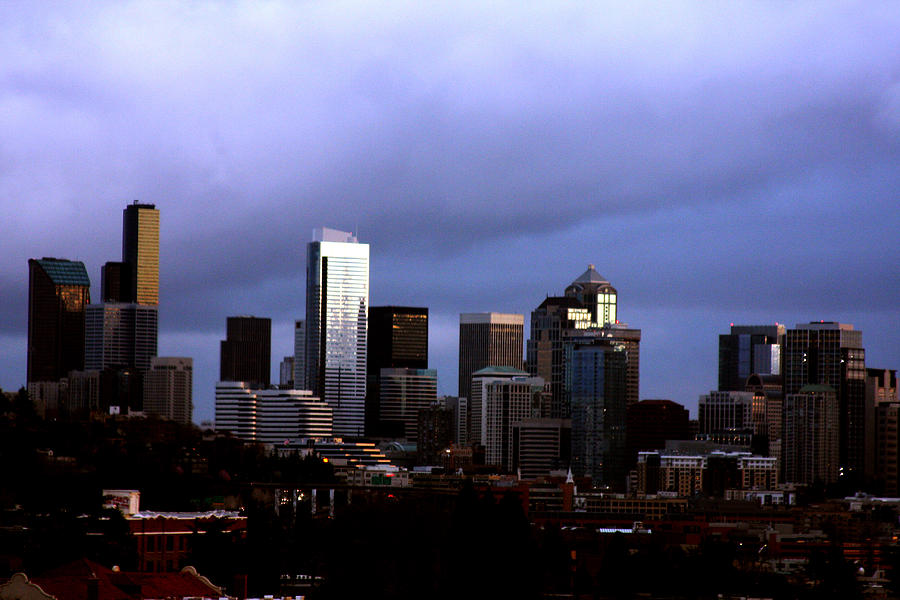Seattle Skyline Photograph - Seattle Sunset by Marie Jamieson
