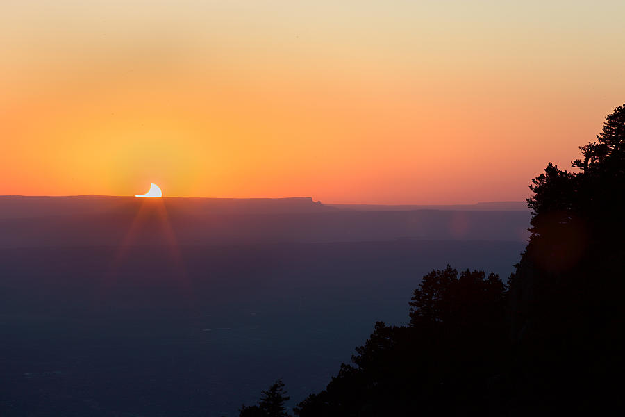 Eclipse Photograph - Setting Eclipsed by David Wynia Eclipse Photograph - Setting Eclipsed by David Wynia