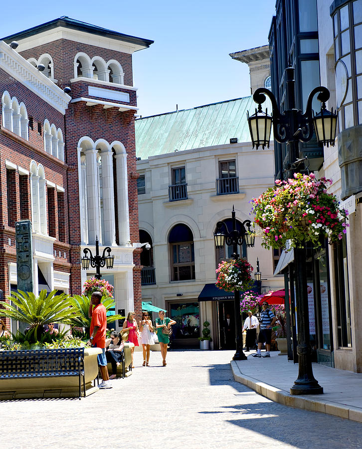 Shopping on Rodeo Drive Photograph by Malania Hammer - Fine Art America