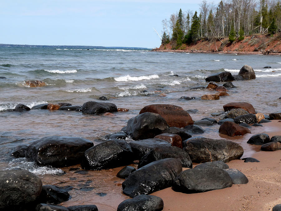 Shores of Lake Superior Photograph by Terry Eve Tanner