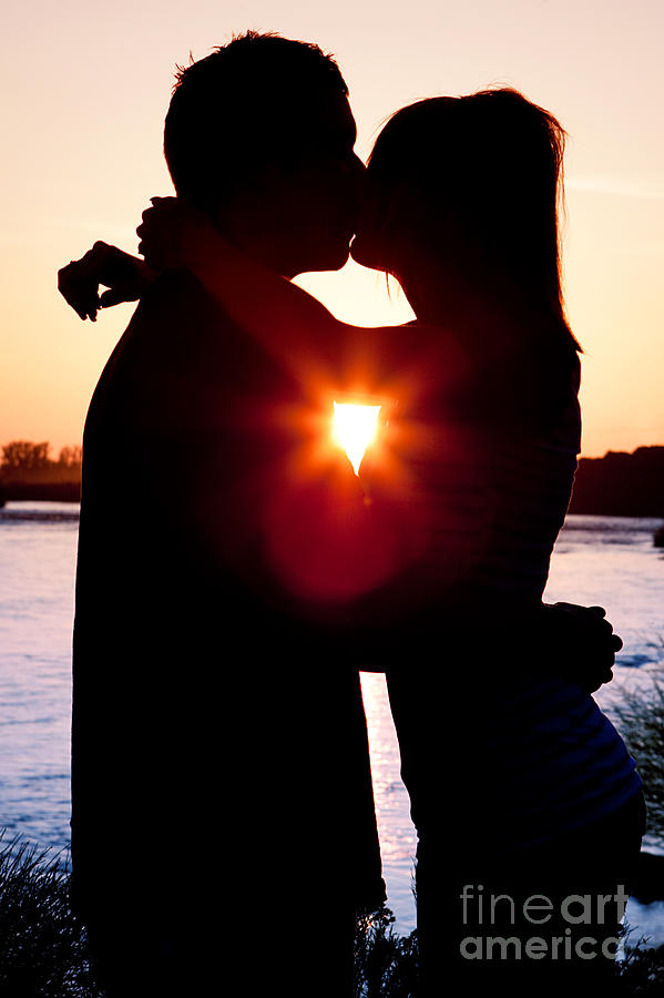 Silhouette of Romantic Couple Photograph by Cindy Singleton