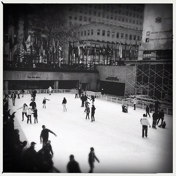 Skating At Rockefeller Center Photograph by Bonnie Natko