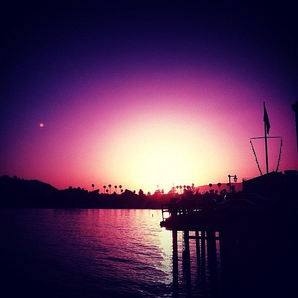 Sunset Photograph - Solvang Trip: Santa Barbara Pier Sunset by David Leandro