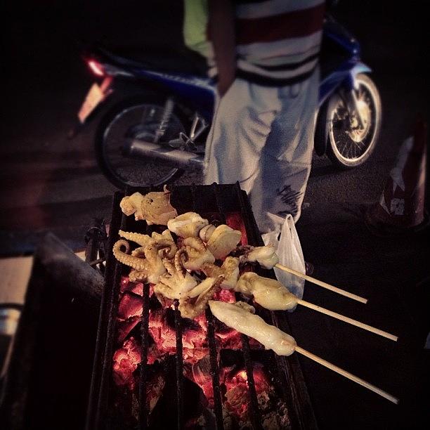 Grill Photograph - Sotong #grill #bbq #streetphotography by Mystreetromance Harsanto