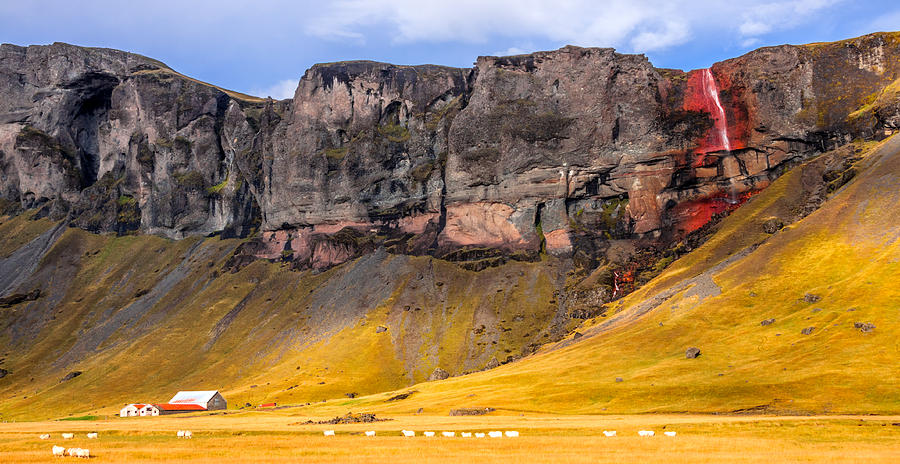 South Icelandic Landscape Photograph by Levin Rodriguez
