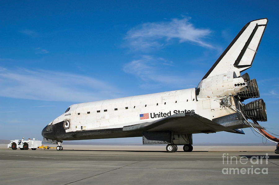 Space Shuttle Atlantis Photograph by Stocktrek Images