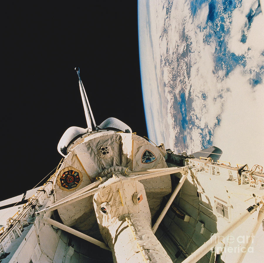 Space Photograph - Space Shuttle Columbia by Science Source