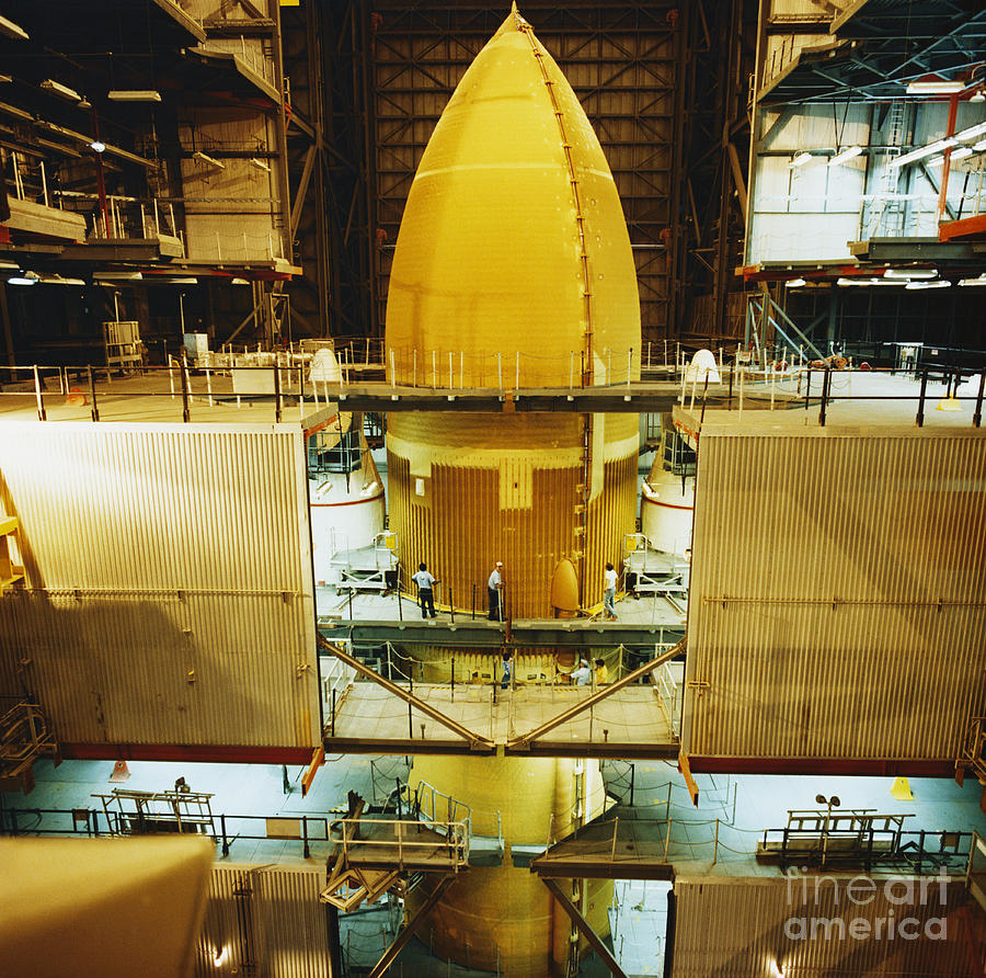 Space Shuttle External Tank Photograph by Science Source