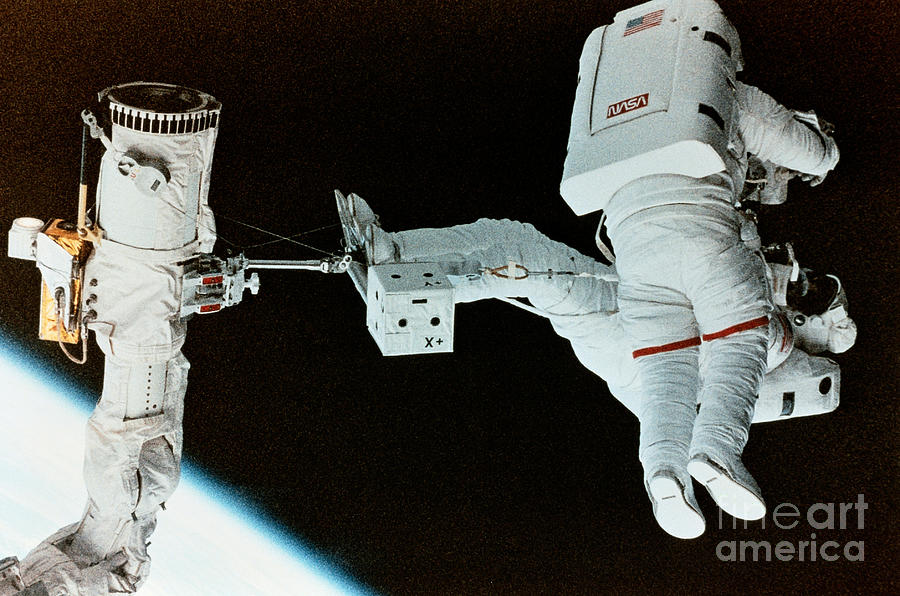 Spacewalk Photograph by Science Source/NASA