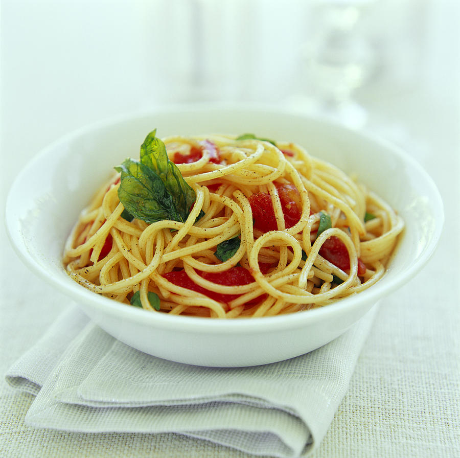 Tomato Photograph - Spaghetti by David Munns