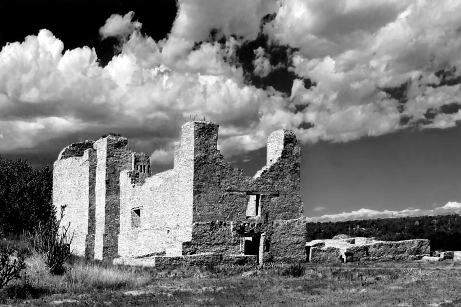 Spanish Mission ruins of Quarai NM Photograph by Alexandra Till