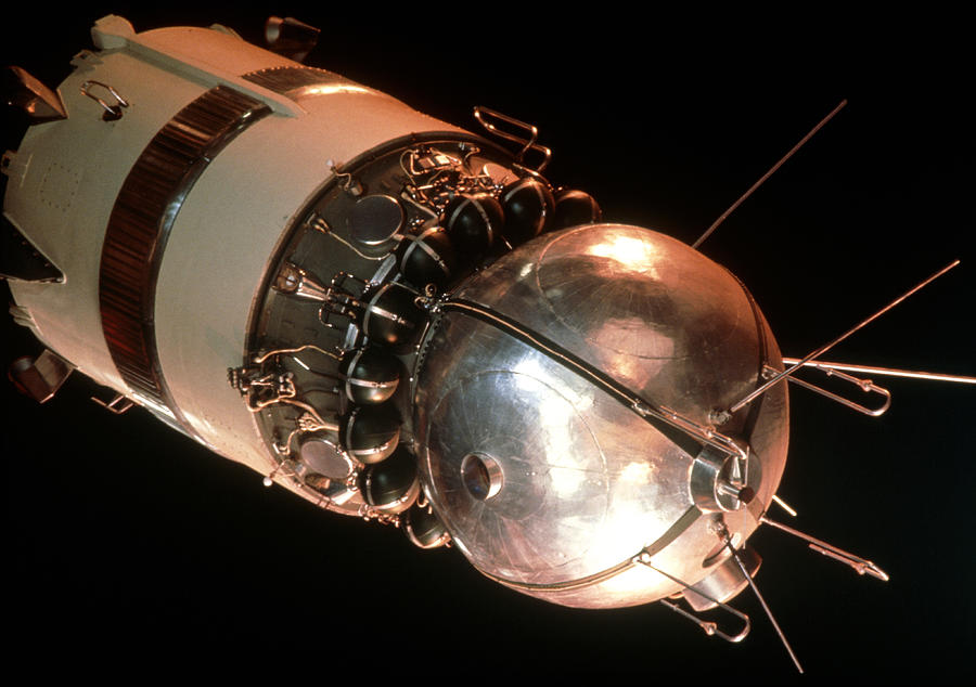 Спутник стар. Восток-6 космический корабль Терешковой. Спутник-5 космический аппарат. Восток 3 Спутник. Космический корабль Восток 6 фото Терешкова.