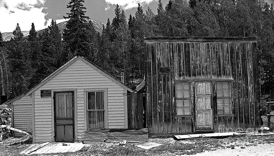 St Elmo Pink House and Barn Black and White Photograph by Rich Walter