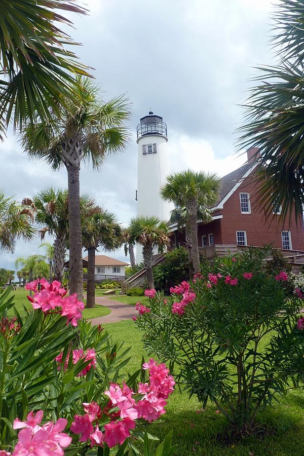 St. George Island Lighthouse Photograph by Carla Parris